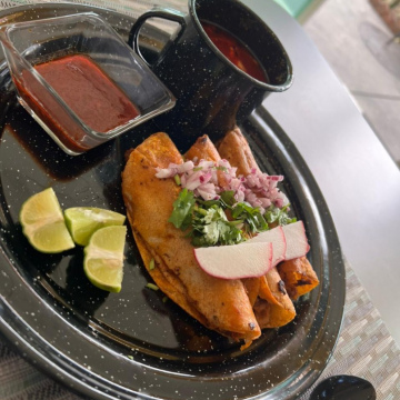 Orden de 3 tacos dorados